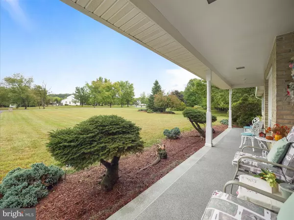 Falling Waters, WV 25419,350 ASHTON DR