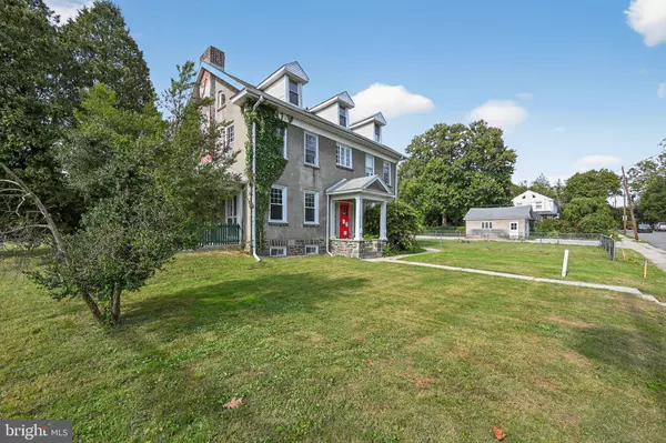 Havertown, PA 19083,223 E PARK RD