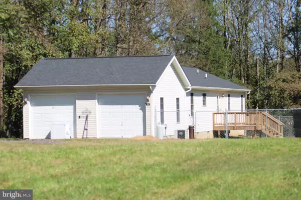 221 FRYS LN,  Charles Town,  WV 25414