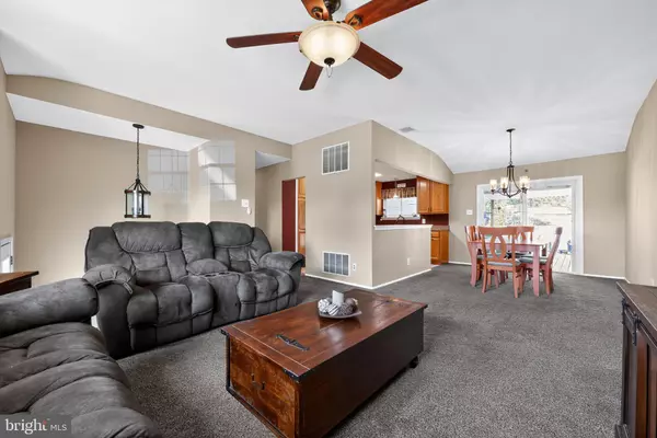 Williamstown, NJ 08094,185 PRINCETON PL