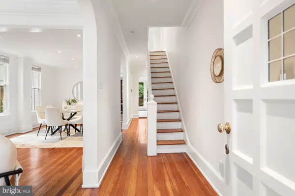 Washington, DC 20007,2429 TUNLAW RD NW