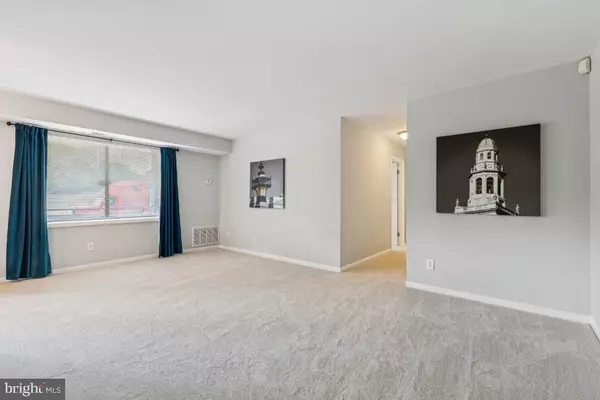 Alexandria, VA 22306,6437 RICHMOND HWY #203