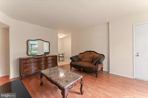 Philadelphia, PA 19116,441-00 TOMLINSON RD #E1