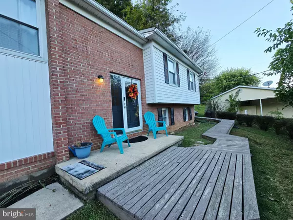 Franklin, WV 26807,222 DYER AVE
