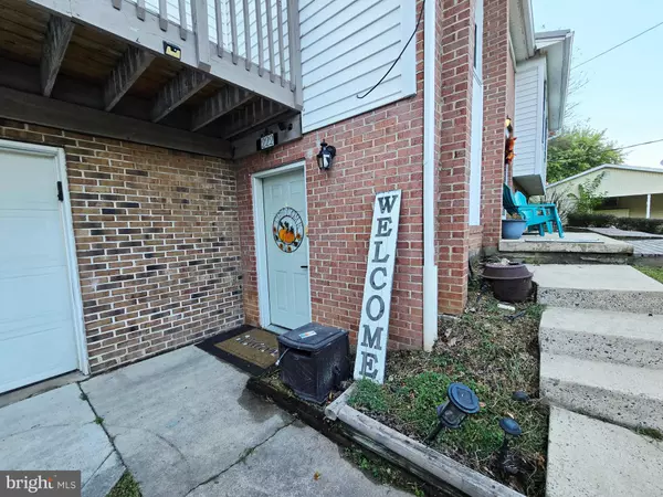 Franklin, WV 26807,222 DYER AVE