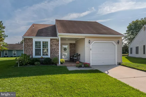 10 GRETNA CT, Mount Laurel, NJ 08054