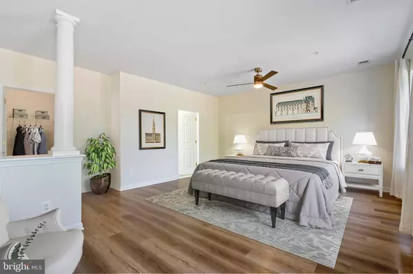 Sterling, VA 20165,20745 ROYAL PALACE SQ #210