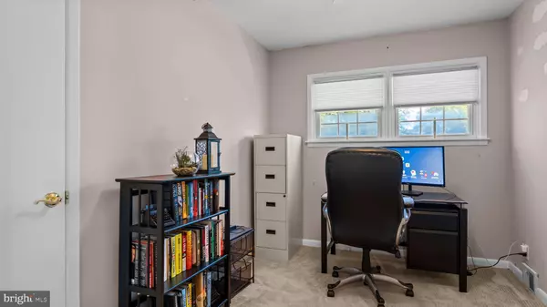 Warminster, PA 18974,1002 WINDSOR RD