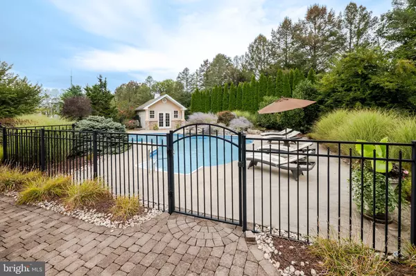 Bethlehem, PA 18017,4064 AUTUMN RIDGE RD