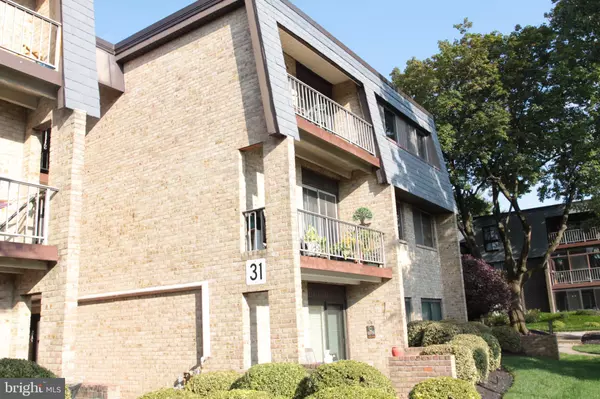 31 STONEHENGE CIR #10, Pikesville, MD 21208