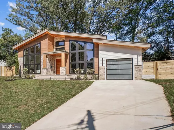 Falls Church, VA 22042,3126 HEADROW CIR