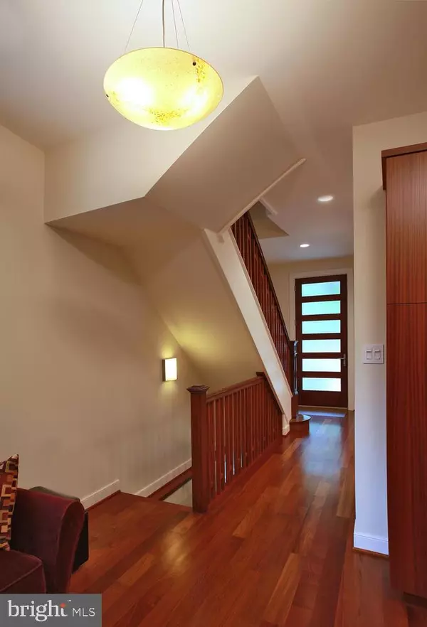 Washington, DC 20016,4114 EMERY PL NW