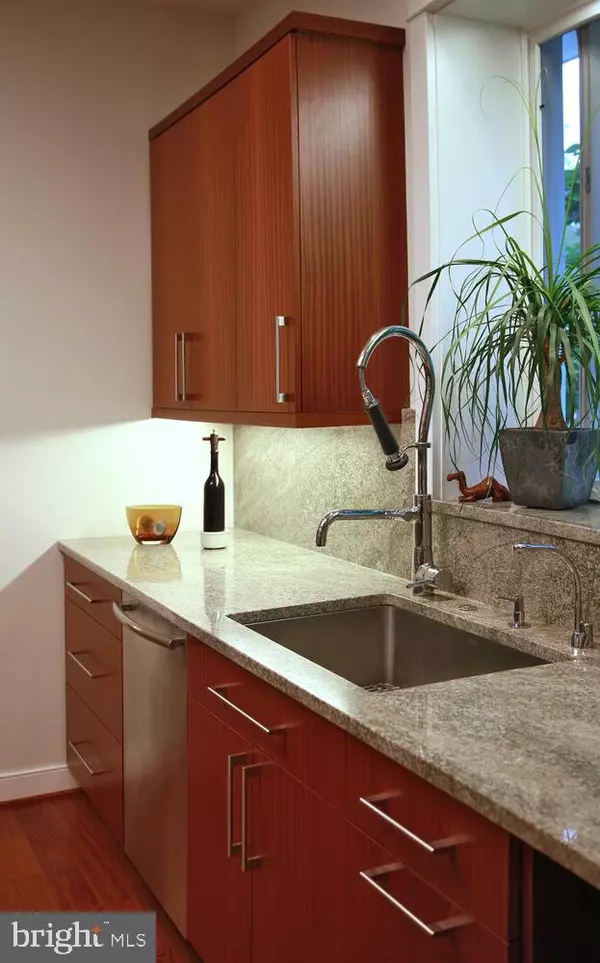 Washington, DC 20016,4114 EMERY PL NW