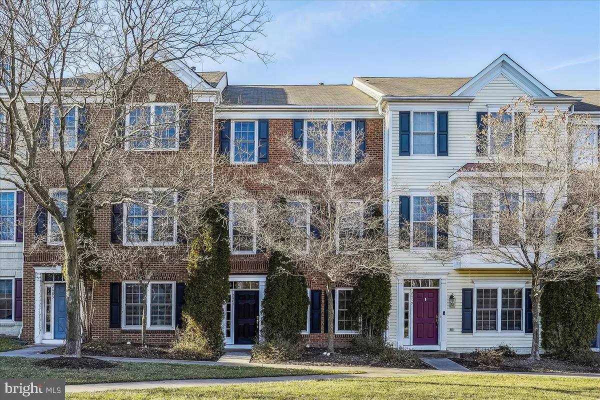 Herndon, VA 20171,2481 WALNUT ROCKER LN