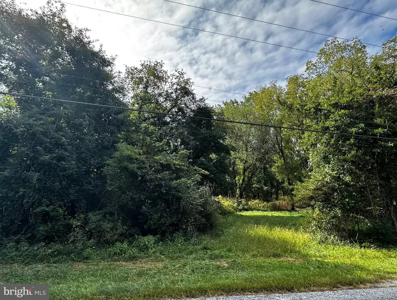 269 E GARDEN RD, Vineland, NJ 08360