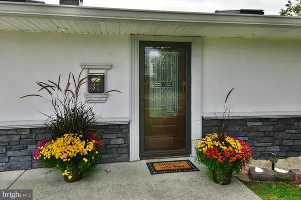 Levittown, PA 19054,31 BRIAROOT LN