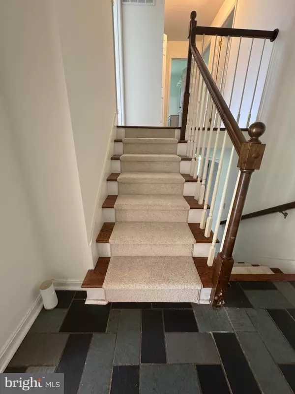 Haymarket, VA 20169,4000 LATHAM DR