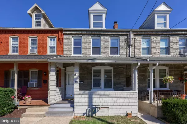 445 NEW DORWART ST, Lancaster, PA 17603