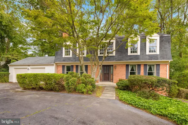 9023 STREAMVIEW LN,  Vienna,  VA 22182