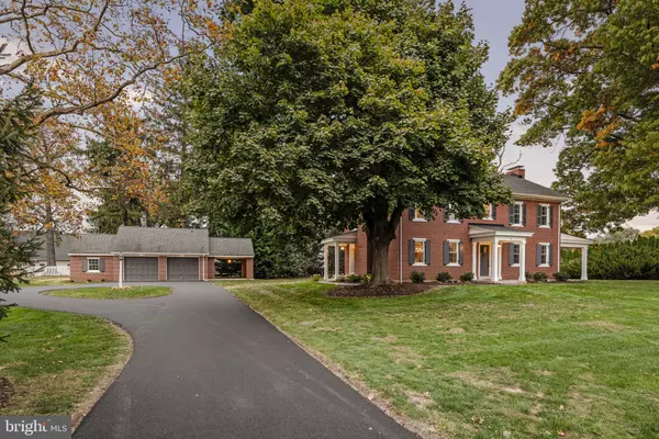 Ephrata, PA 17522,110 E PINE ST