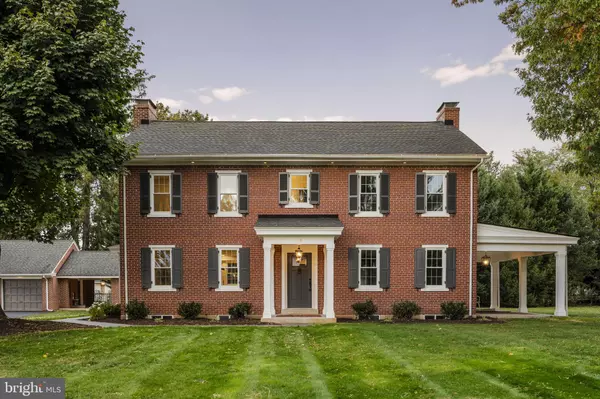 110 E PINE ST, Ephrata, PA 17522