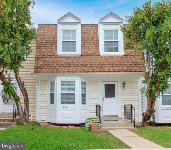 890 BAYRIDGE DR, Gaithersburg, MD 20878