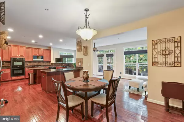 Glenn Dale, MD 20769,7112 OAKLEY RD