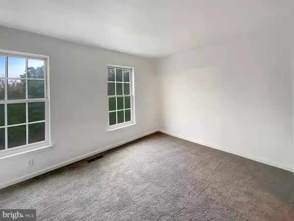 Sterling, VA 20164,45458 OAK TRAIL SQ