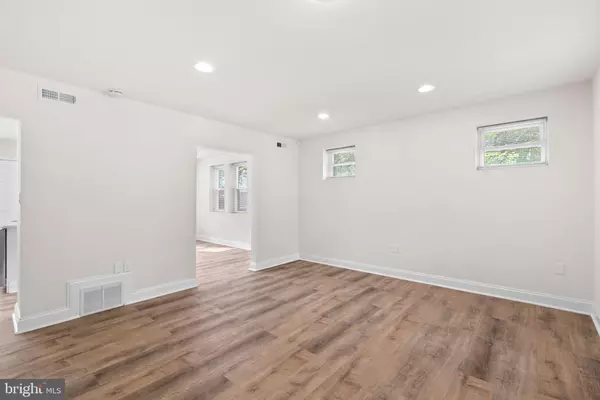 Baltimore, MD 21216,4145 FAIRFAX RD