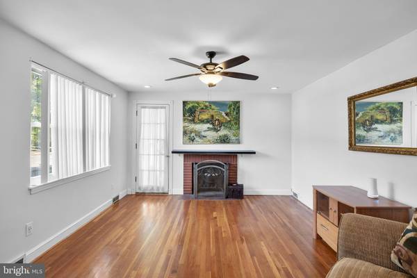 Pennsauken, NJ 08109,6902 COLLINS AVE