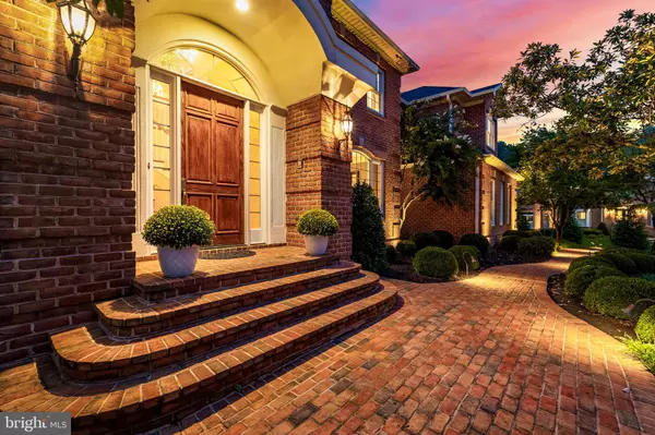 Lutherville Timonium, MD 21093,8527 HUNTSPRING DR