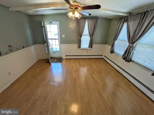 Lehighton, PA 18235,821 IRON ST