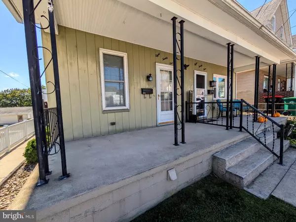 Lehighton, PA 18235,821 IRON ST