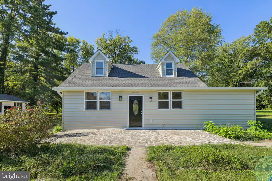 8444 WOODLAWN ST, Alexandria, VA 22309