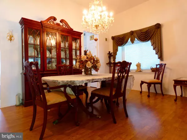 Tuckerton, NJ 08087,407 LEXINGTON DR