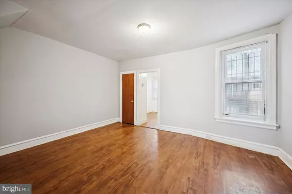 Philadelphia, PA 19141,5748 N MARVINE ST