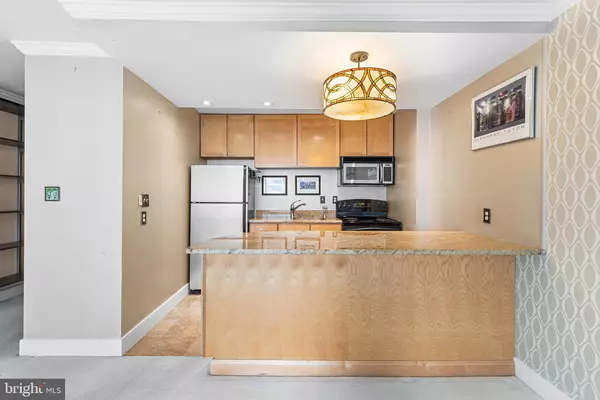 Philadelphia, PA 19103,1919 CHESTNUT ST #2023-24