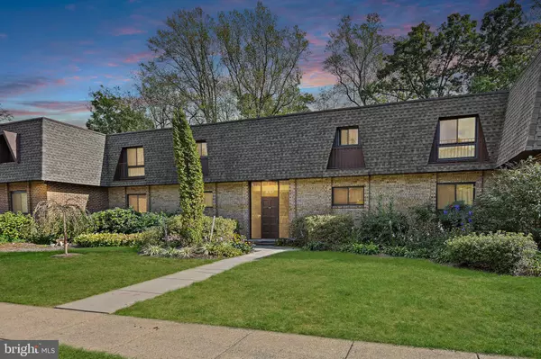 11619 VANTAGE HILL RD #1A, Reston, VA 20190