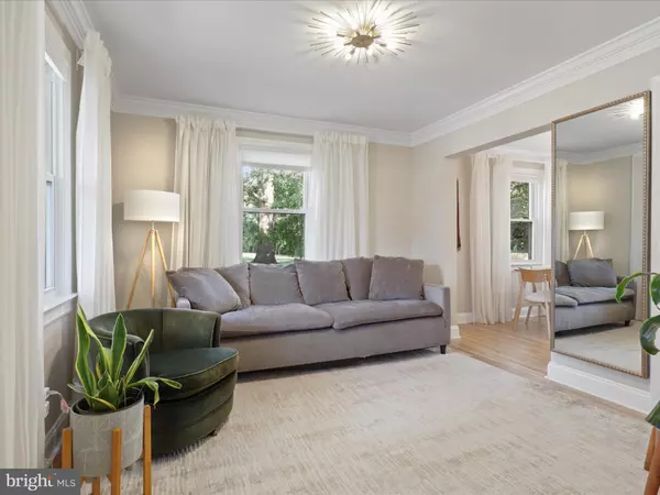 Arlington, VA 22204,2121 S OXFORD ST