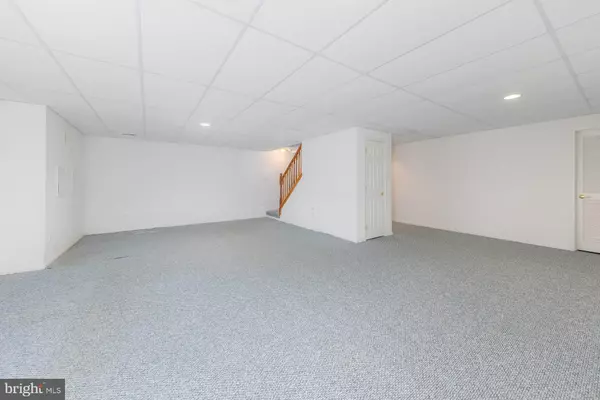 Williamstown, NJ 08094,1101 LAFAYETTE ST