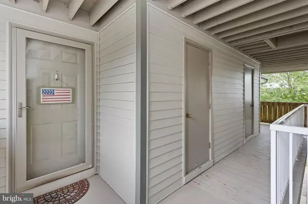 Plainsboro, NJ 08536,902 RAVENS CREST DR