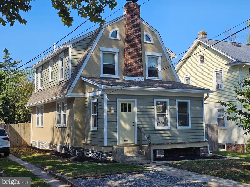 116 E CHELTON RD, Brookhaven, PA 19015