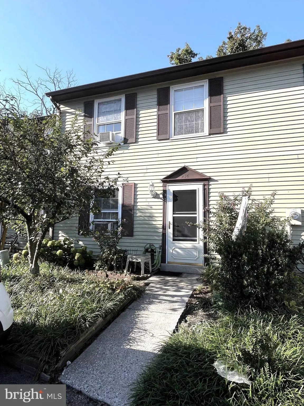 Sicklerville, NJ 08081,504 W LOCH LOMOND DR