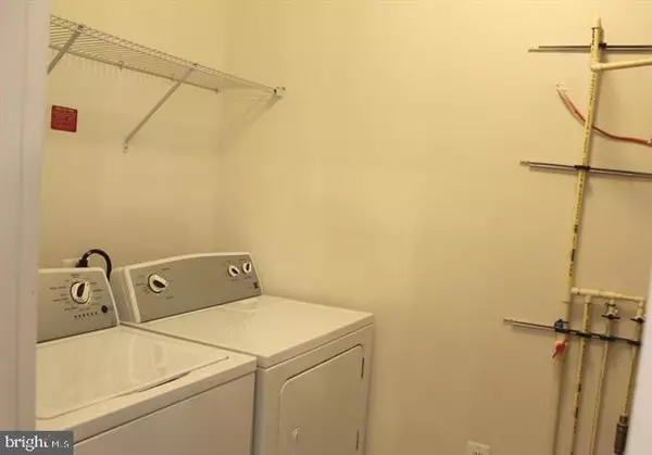 Sterling, VA 20166,24676 FOOTED RIDGE TER