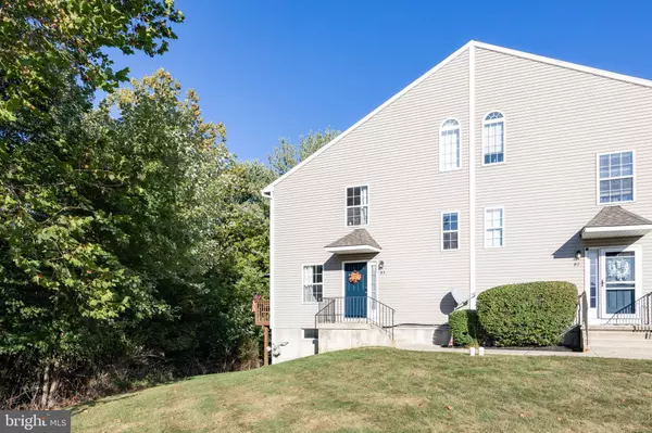 Douglassville, PA 19518,83 HORSESHOE DR