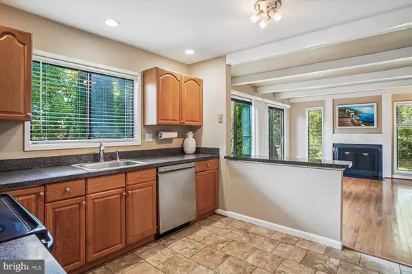 Montgomery Village, MD 20886,9504 ASPENWOOD CT