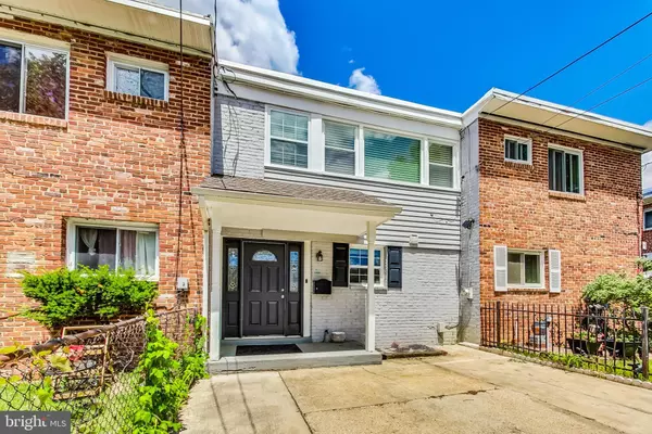 908 E MEADOWS CT, Oxon Hill, MD 20745