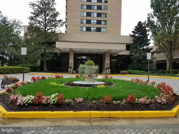 3709 GEORGE MASON DR #710, Falls Church, VA 22041