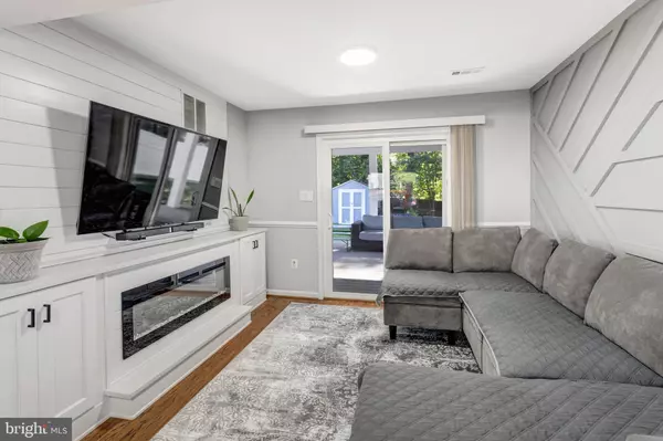 Woodbridge, VA 22193,5268 SUDBERRY LN