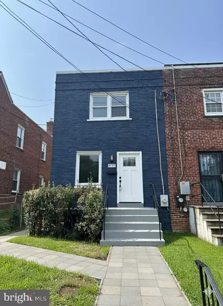 4649 H ST SE, Washington, DC 20019
